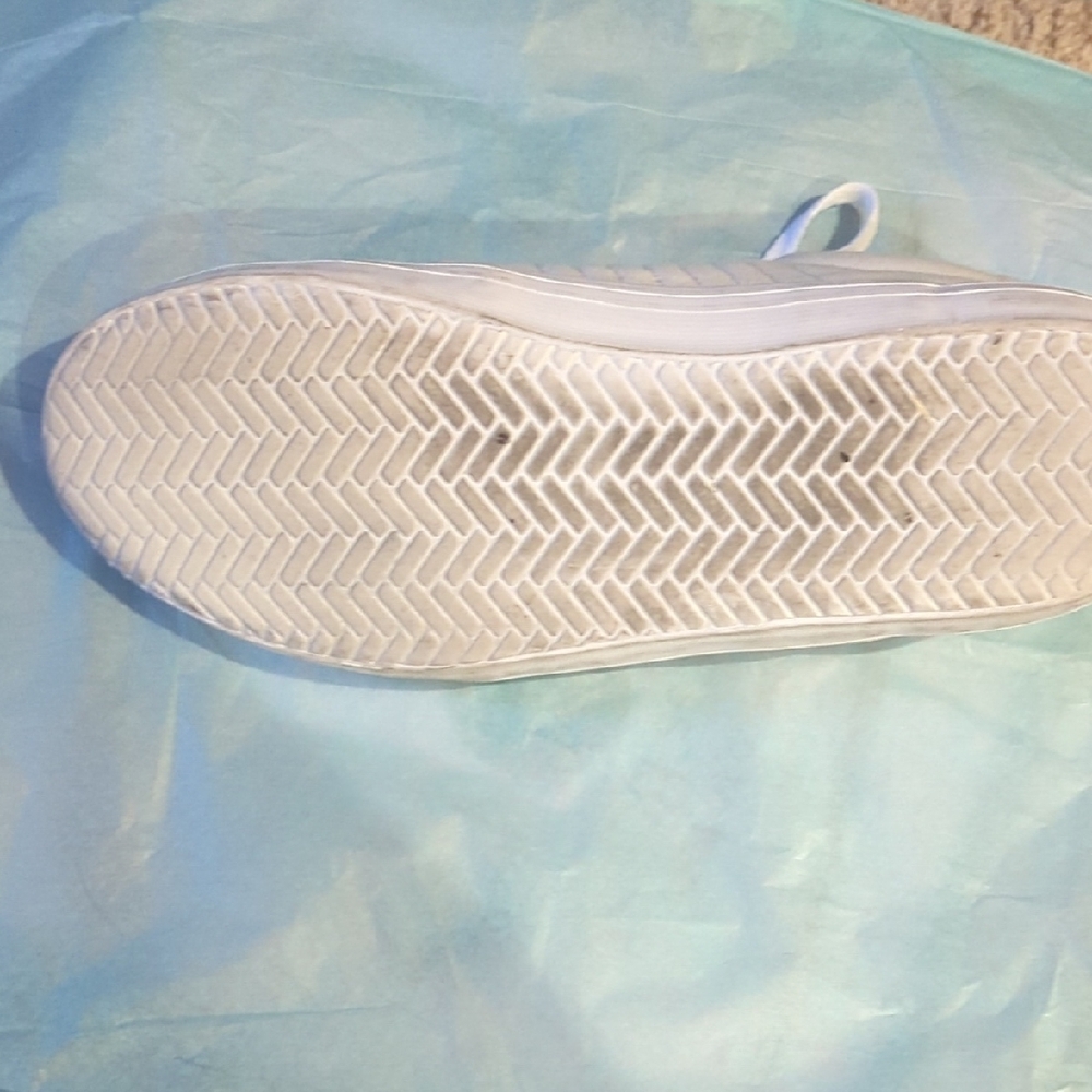 K-Swiss White Sneakers - Picture 7 of 14